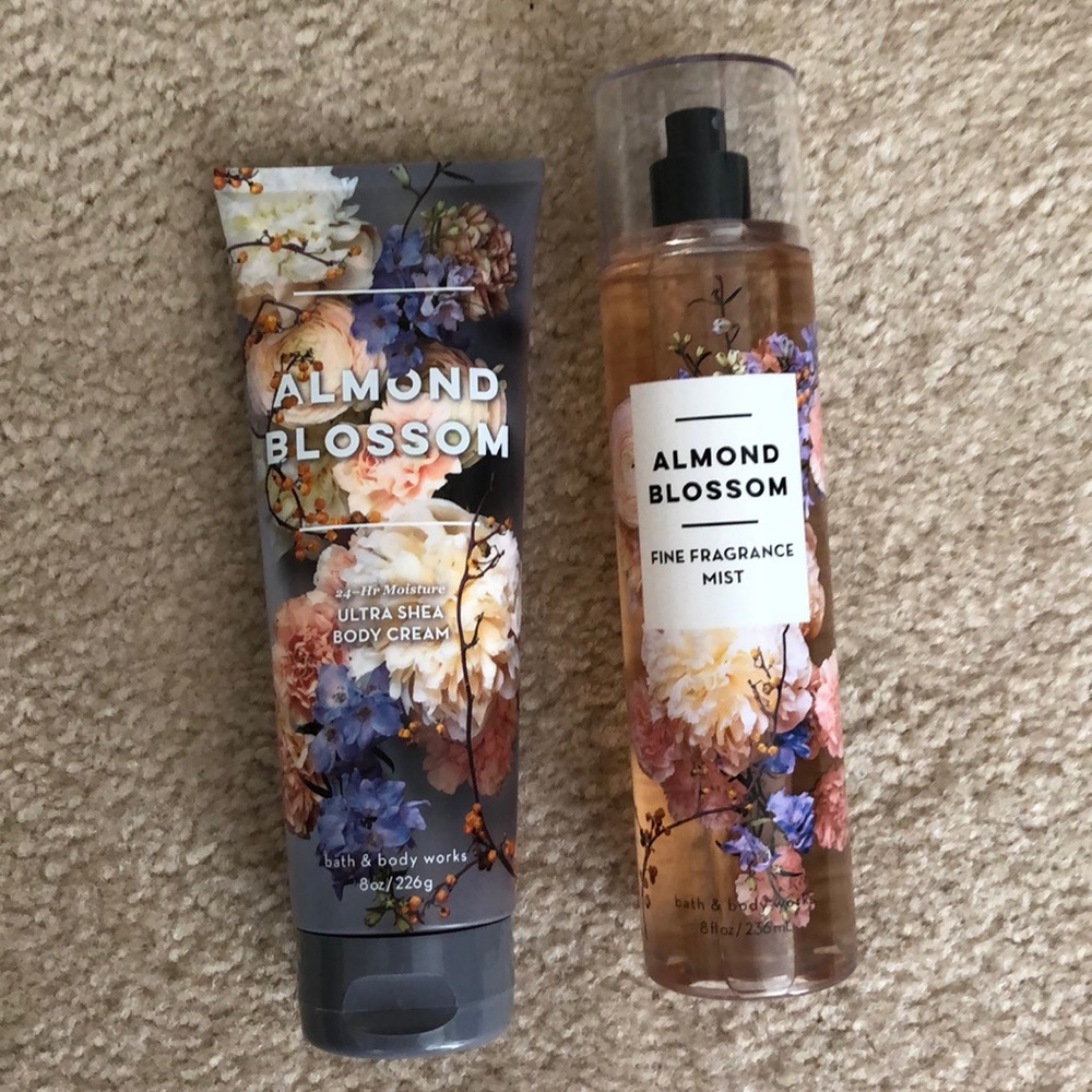 NWOT Almond blossom spray and lotion set
